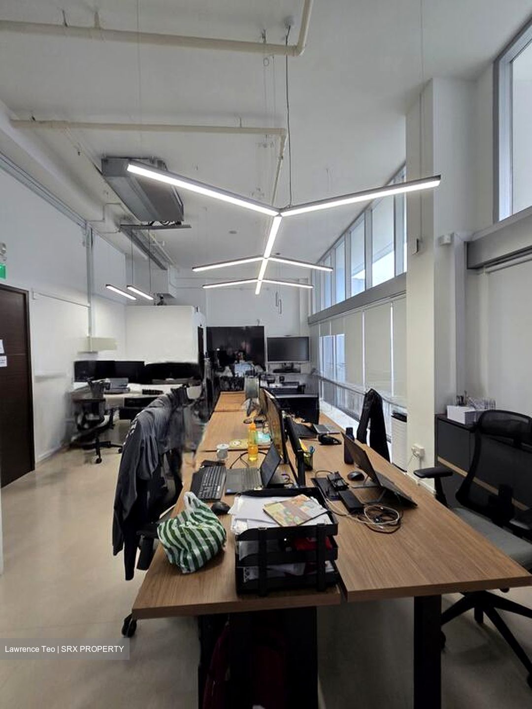 Eon Shenton (D2), Office #570496441